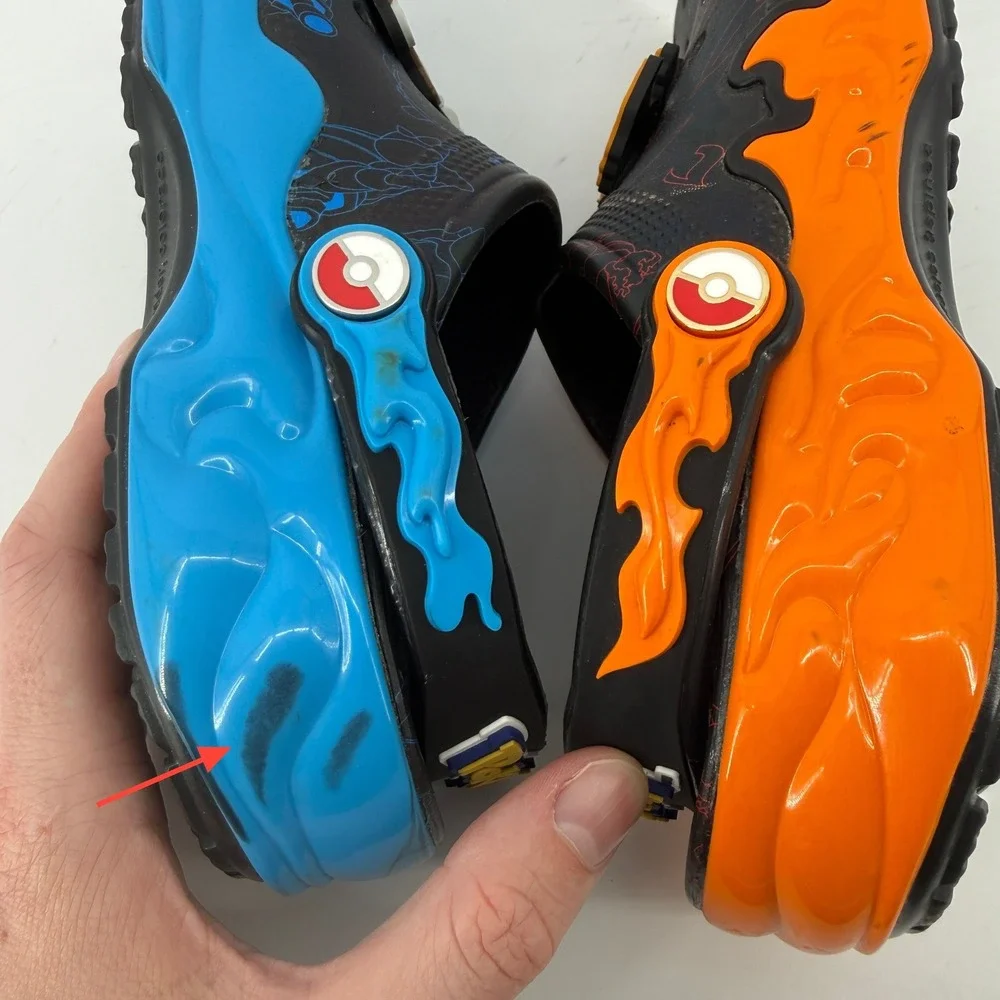 Crocs Pokemon Versus Classic Clog Charizard Blastoise Black Men 7/Women 9 Charm